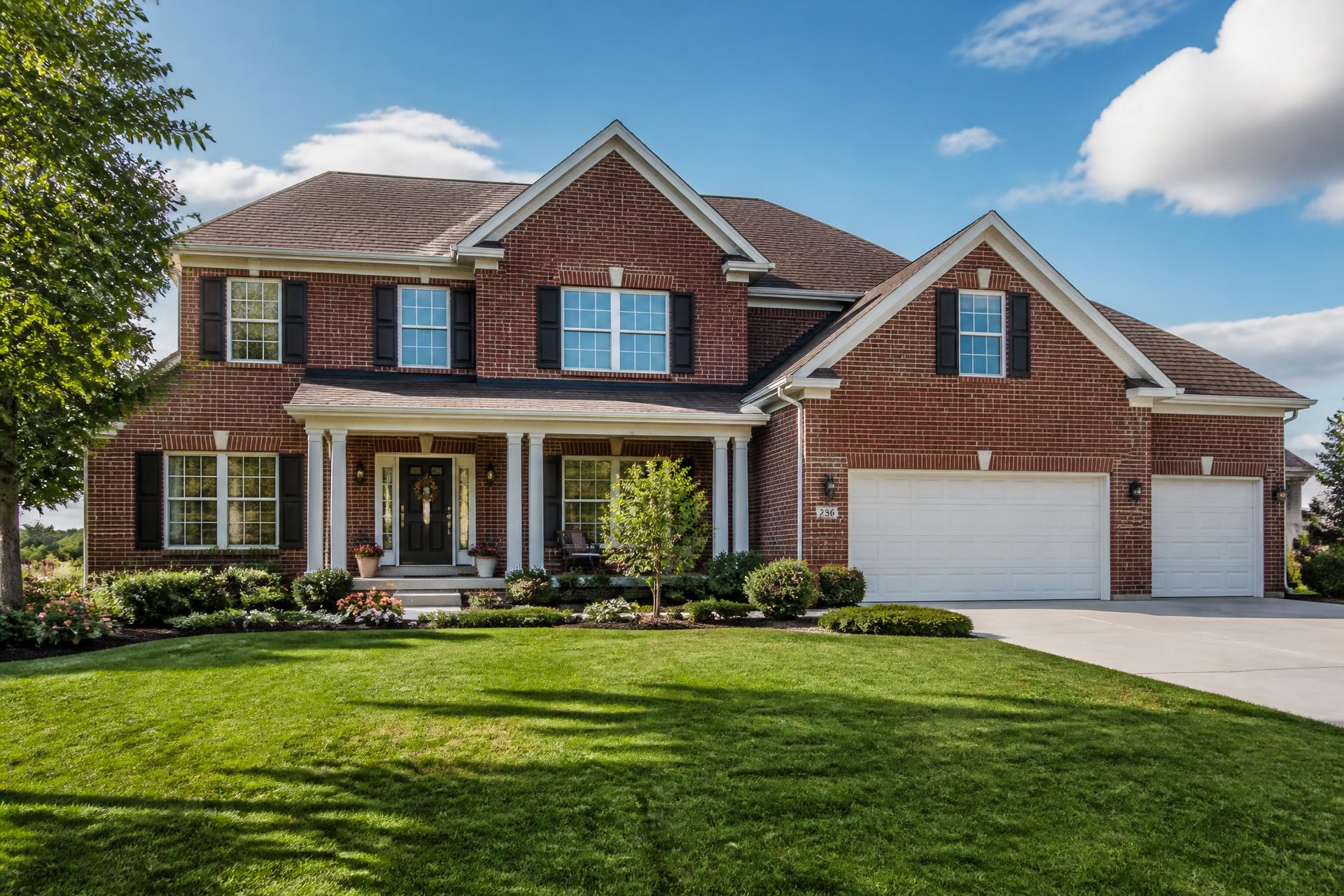 Suburban brick home exterior in Rutherford County, Tennessee
